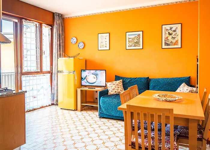 Colourful With Terrace In Bibione